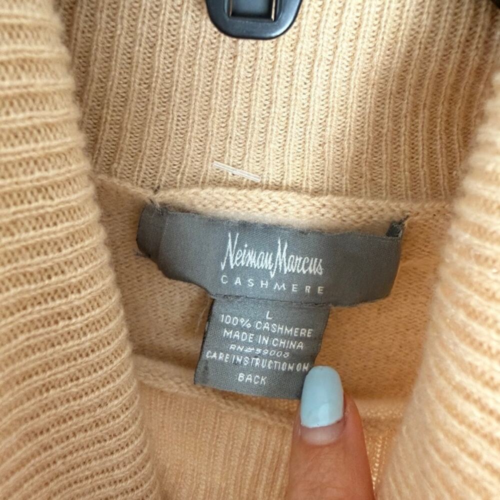 Neiman Marcus 100% Cashmere Turtleneck Sweater Camel Women's L - Picture 3 of 5